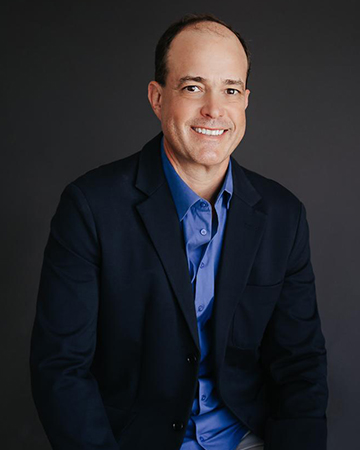 DR. ANDRÉ CARLOS SIQUEIRA - CRM 79788